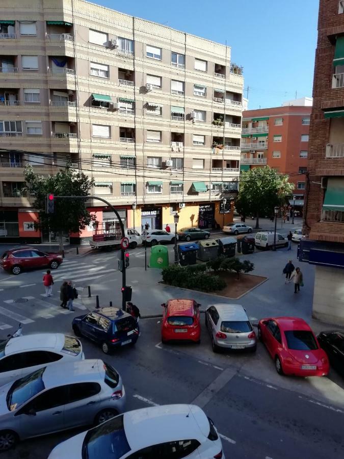 Appartement Apartamento Torres à Valence Extérieur photo